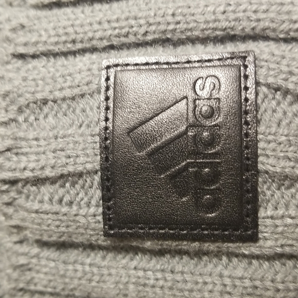 ADIDAS WINTER HAT - Picture 2 of 5